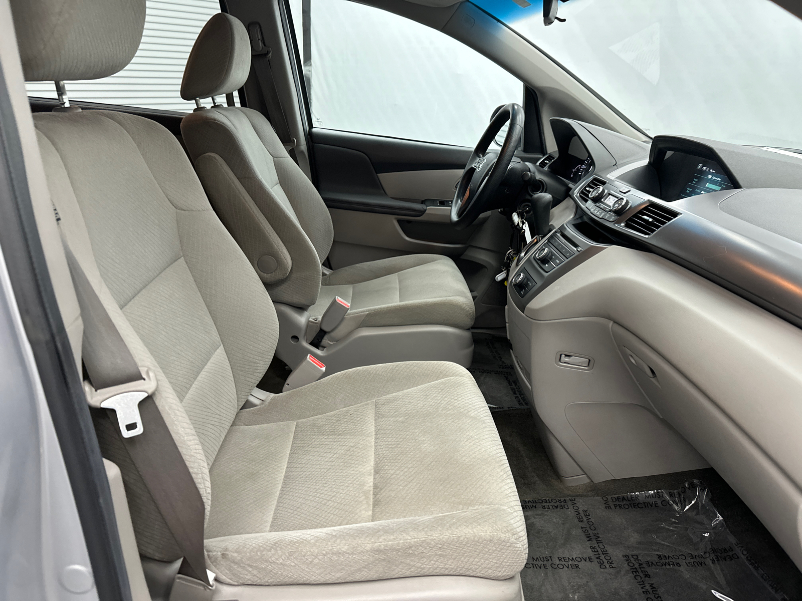 2014 Honda Odyssey LX 14
