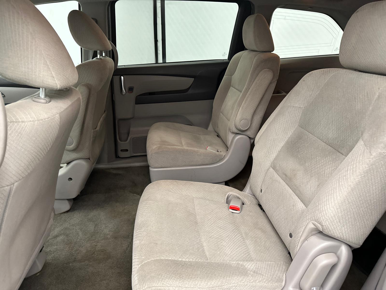 2014 Honda Odyssey LX 21