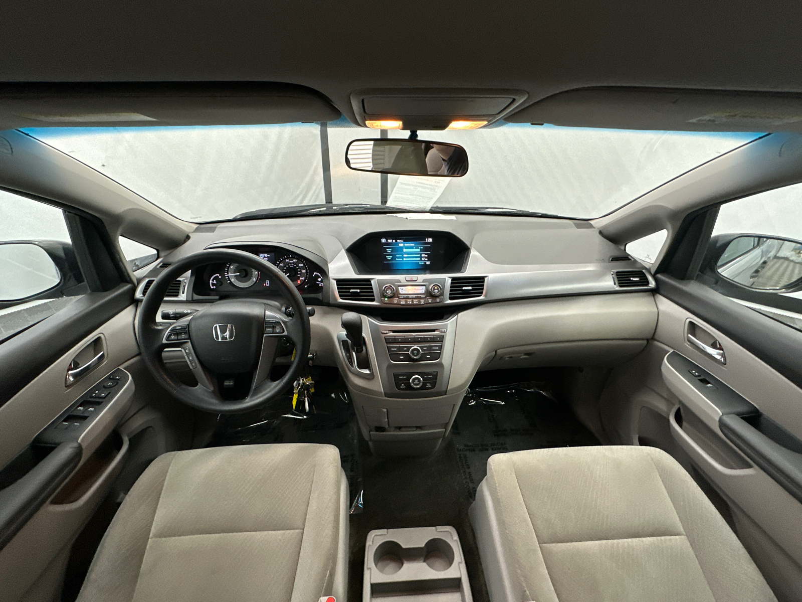 2014 Honda Odyssey LX 22