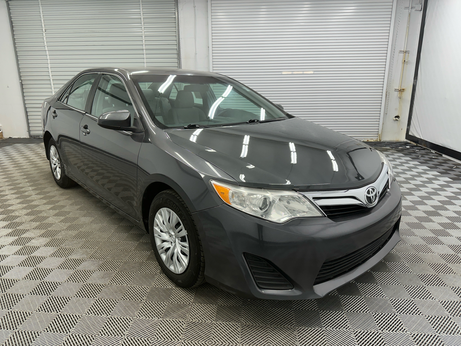 2013 Toyota Camry LE 7