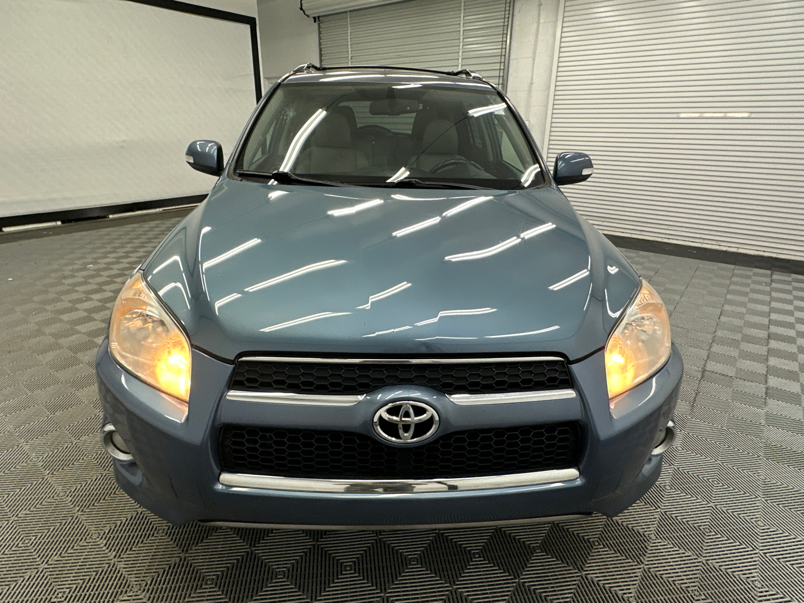 2012 Toyota RAV4 Limited 8