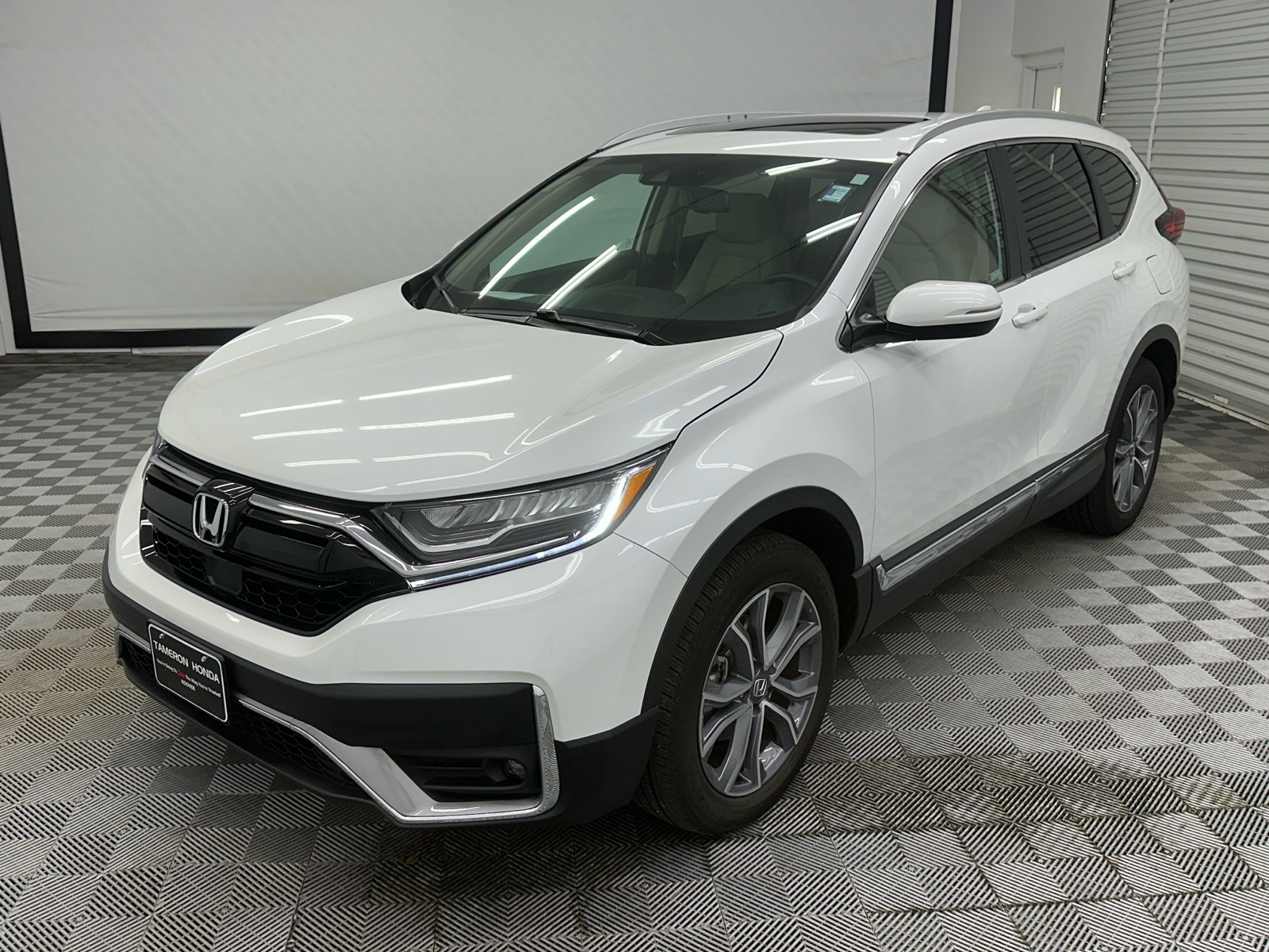 2022 Honda CR-V Touring 1