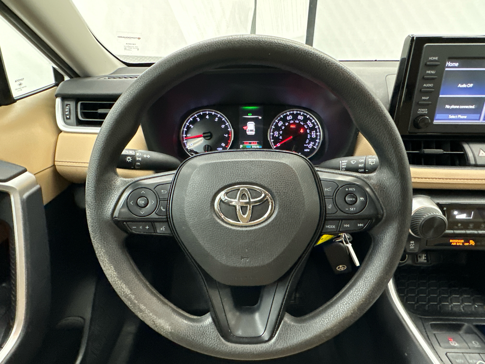 2019 Toyota RAV4 LE 24