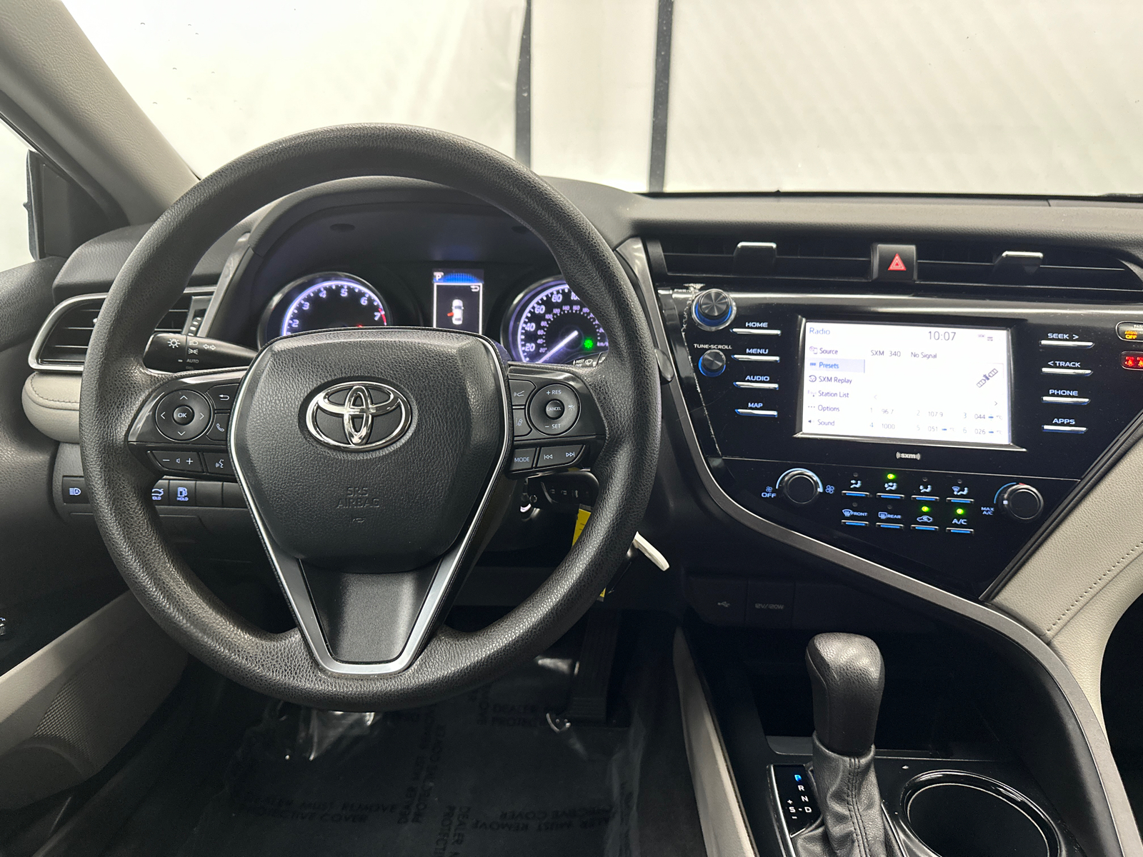 2020 Toyota Camry LE 24