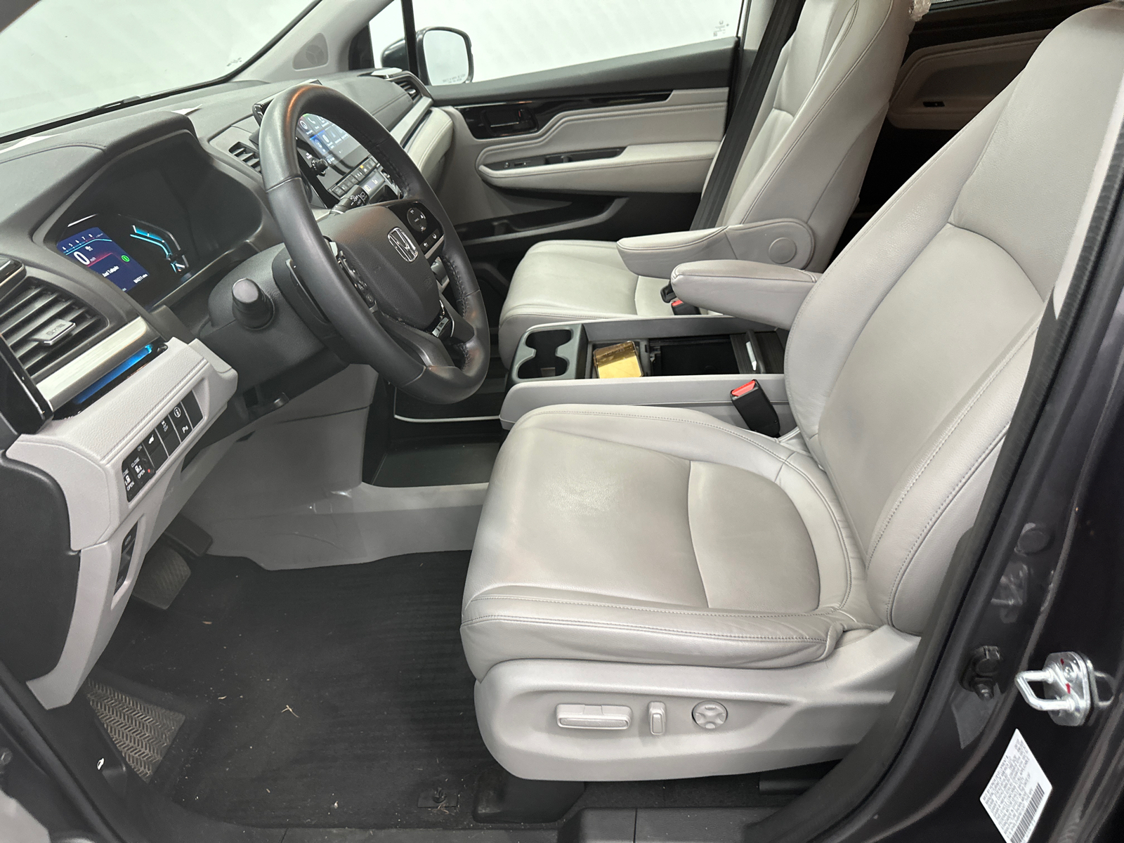 2023 Honda Odyssey Touring 9