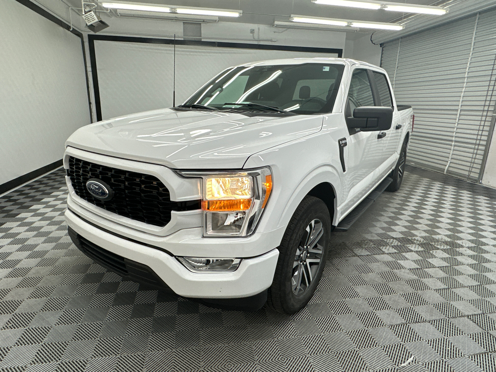 2021 Ford F-150 XL 1