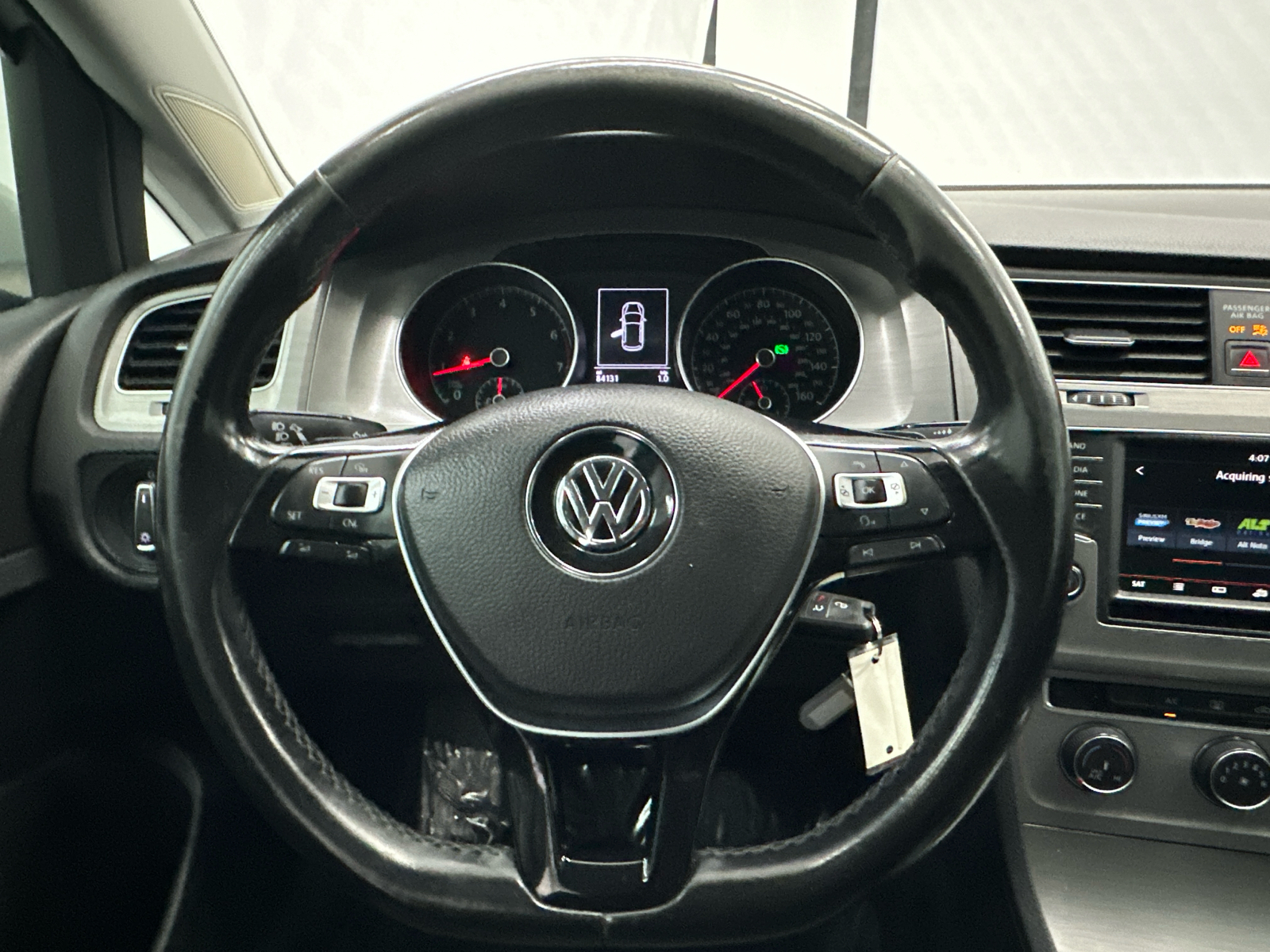 2016 Volkswagen Golf TSI S 4-Door 24