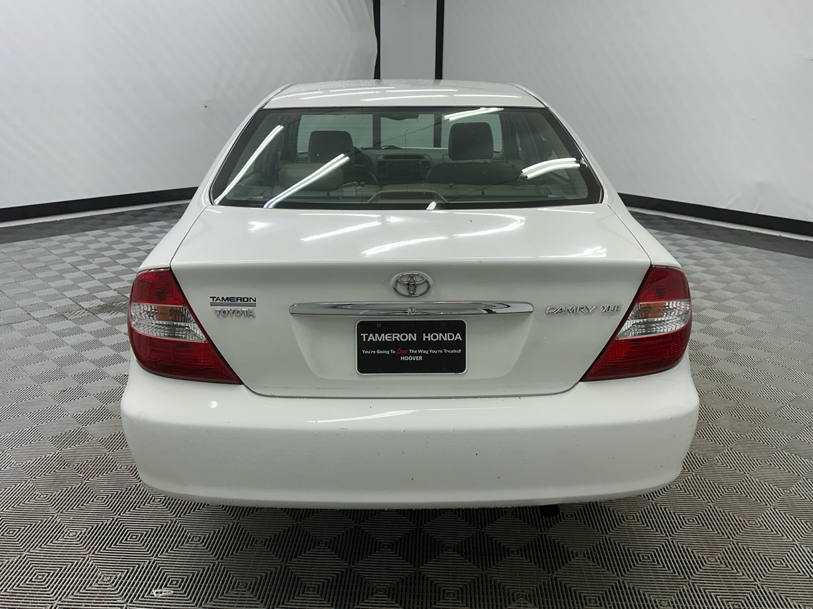 2004 Toyota Camry XLE 4