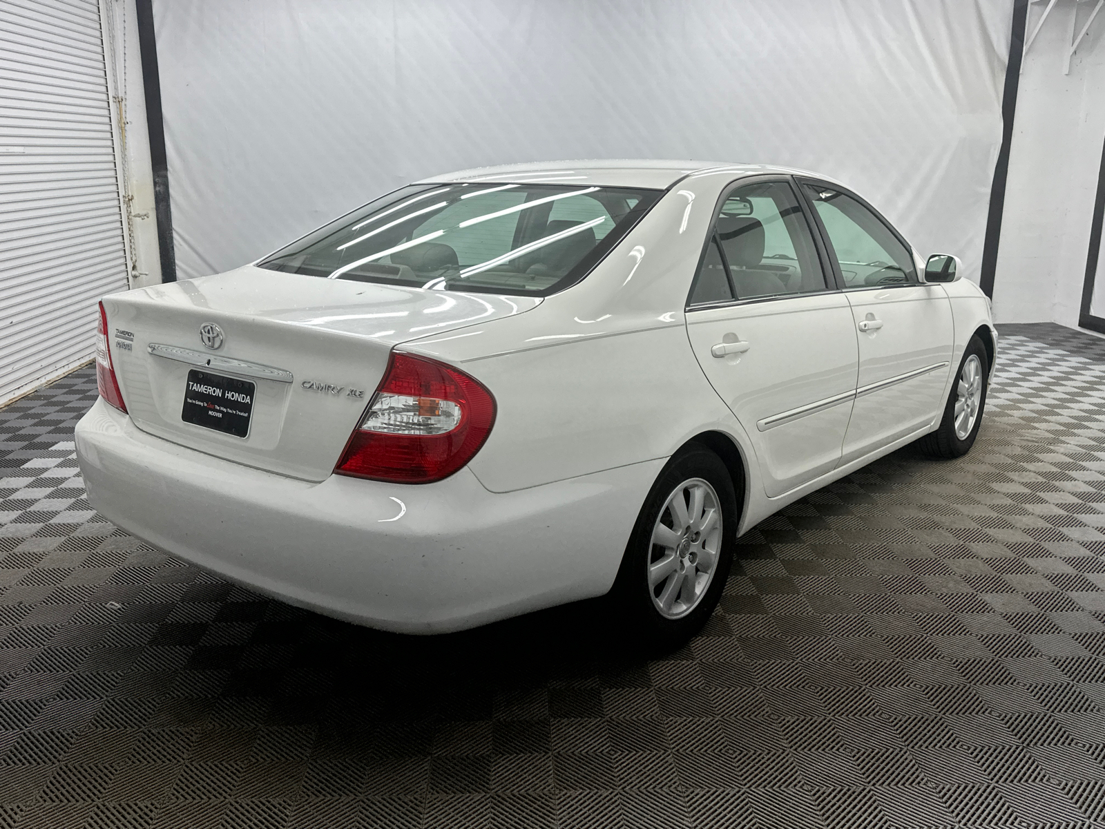 2004 Toyota Camry XLE 5