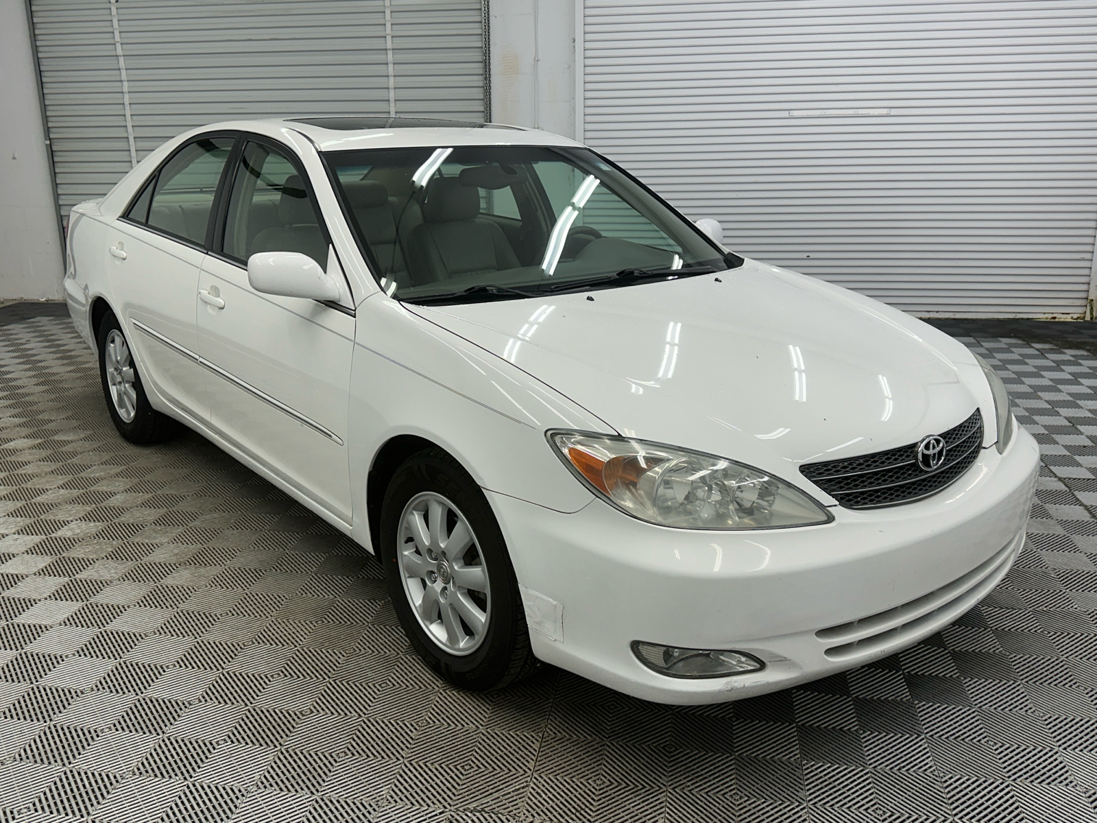 2004 Toyota Camry XLE 7