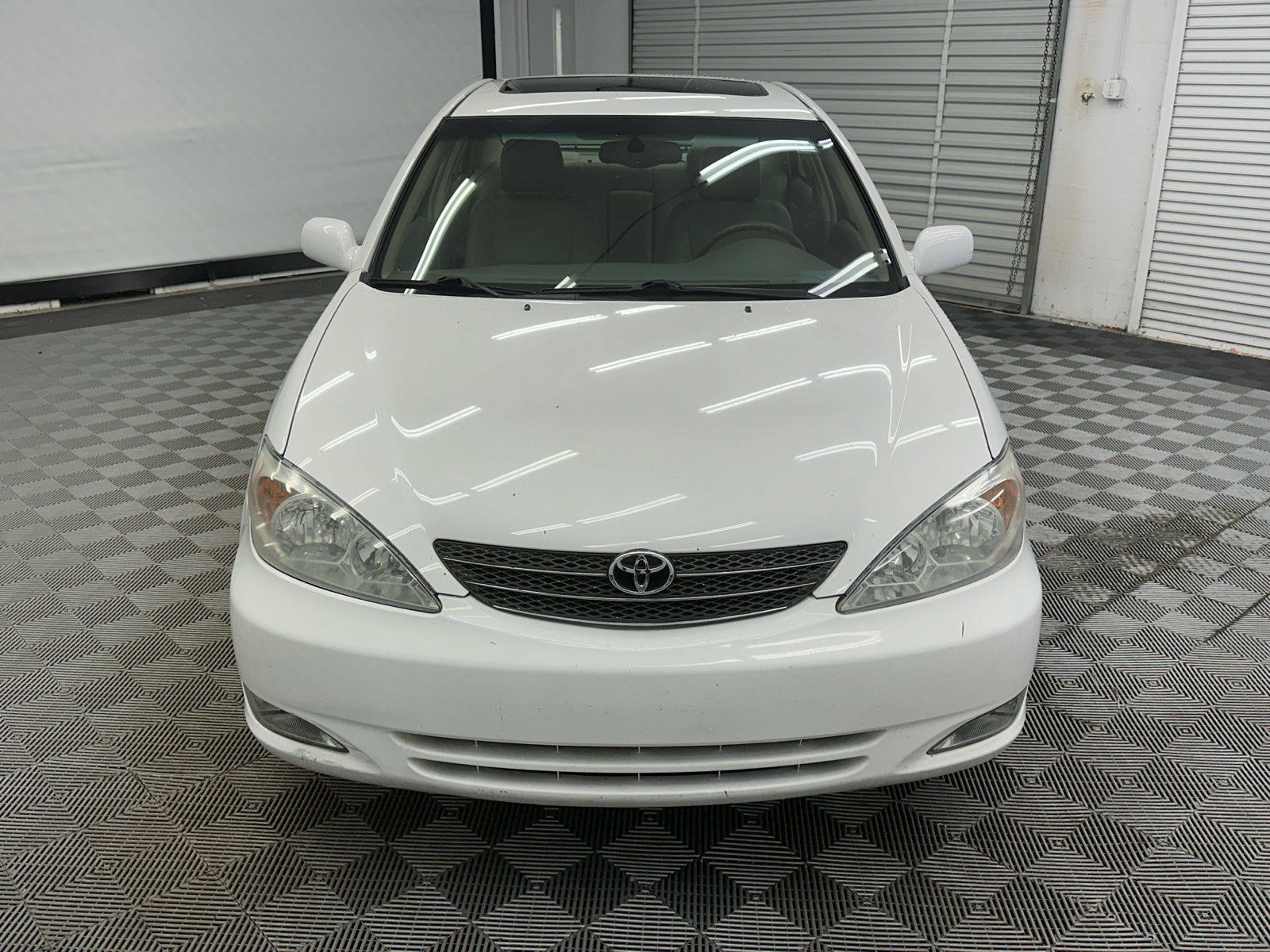 2004 Toyota Camry XLE 8