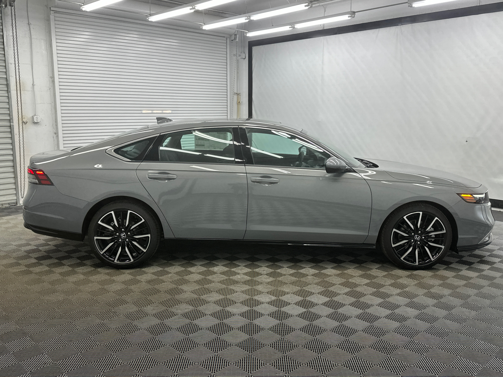 2024 Honda Accord Hybrid Touring 6