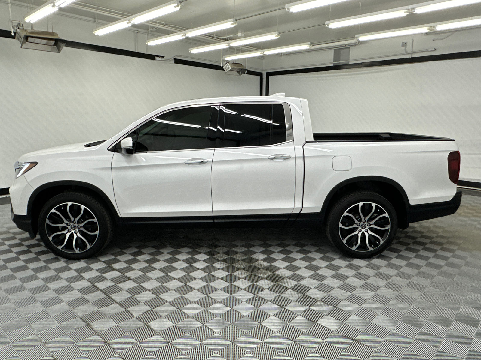 2023 Honda Ridgeline RTL-E 2