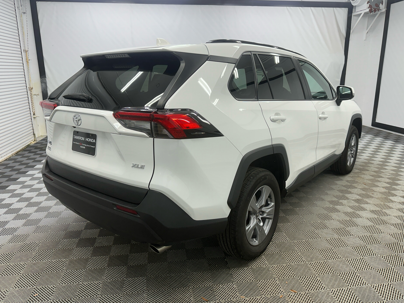 2022 Toyota RAV4 XLE 5