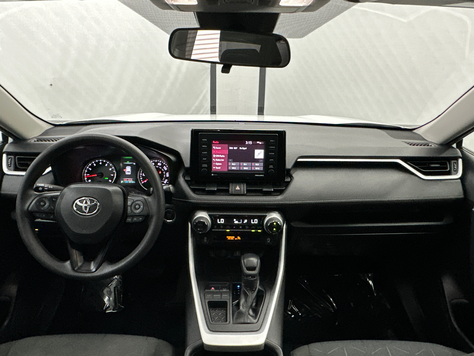 2022 Toyota RAV4 XLE 25