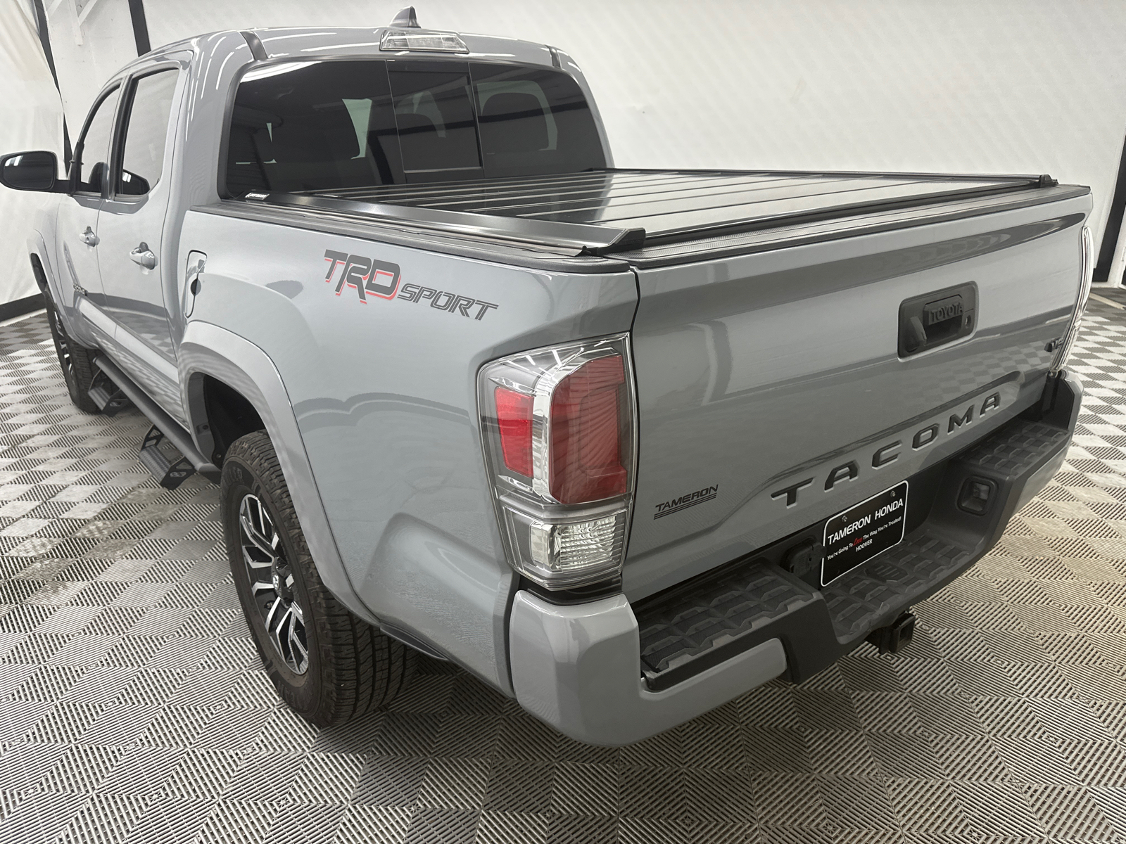 2021 Toyota Tacoma TRD Sport 3