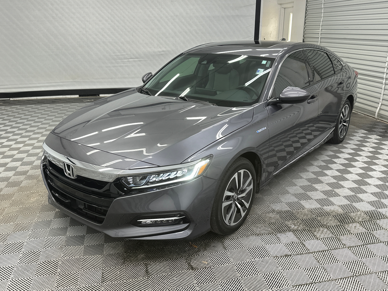 2020 Honda Accord Hybrid EX 1