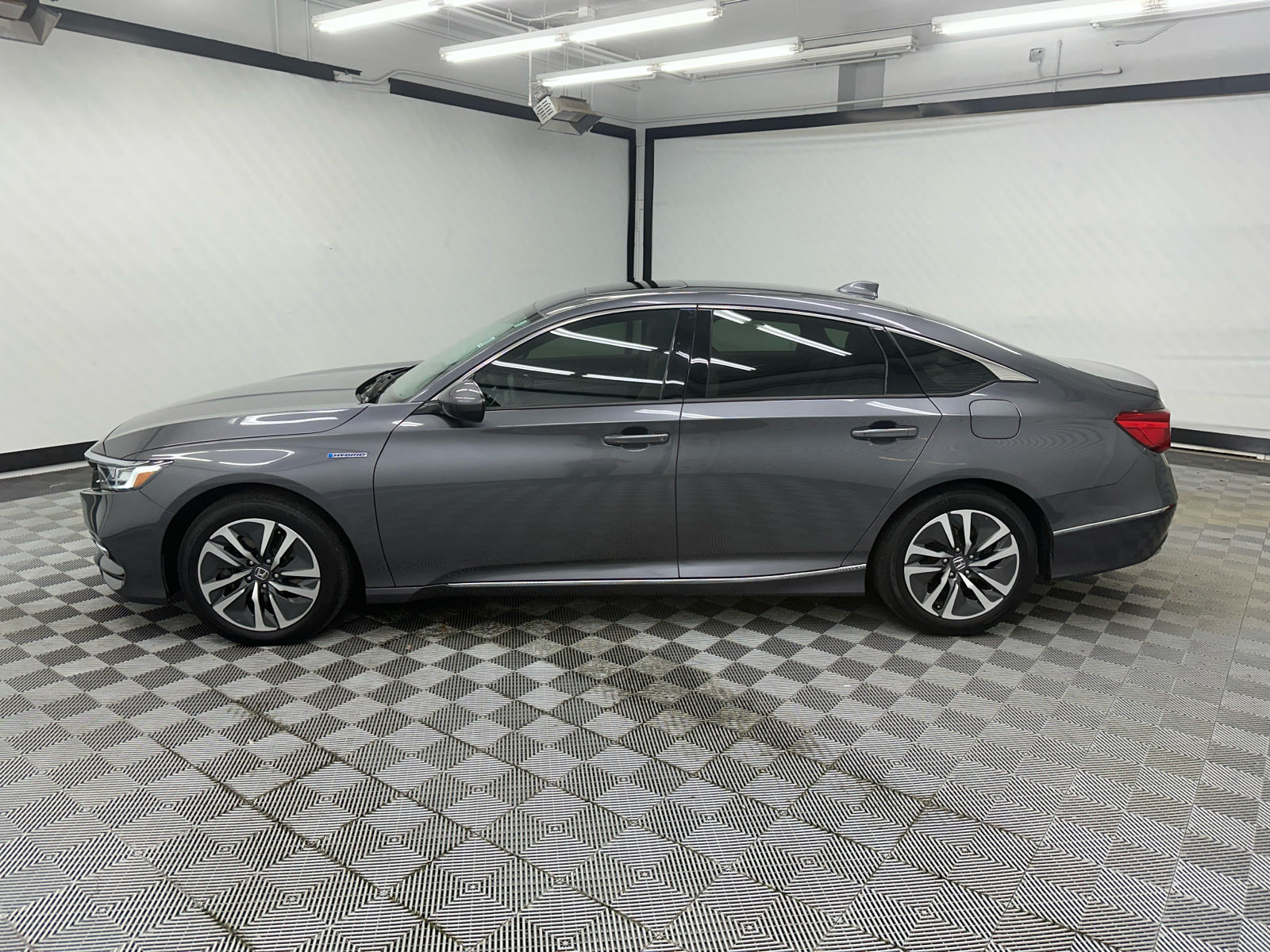 2020 Honda Accord Hybrid EX 2