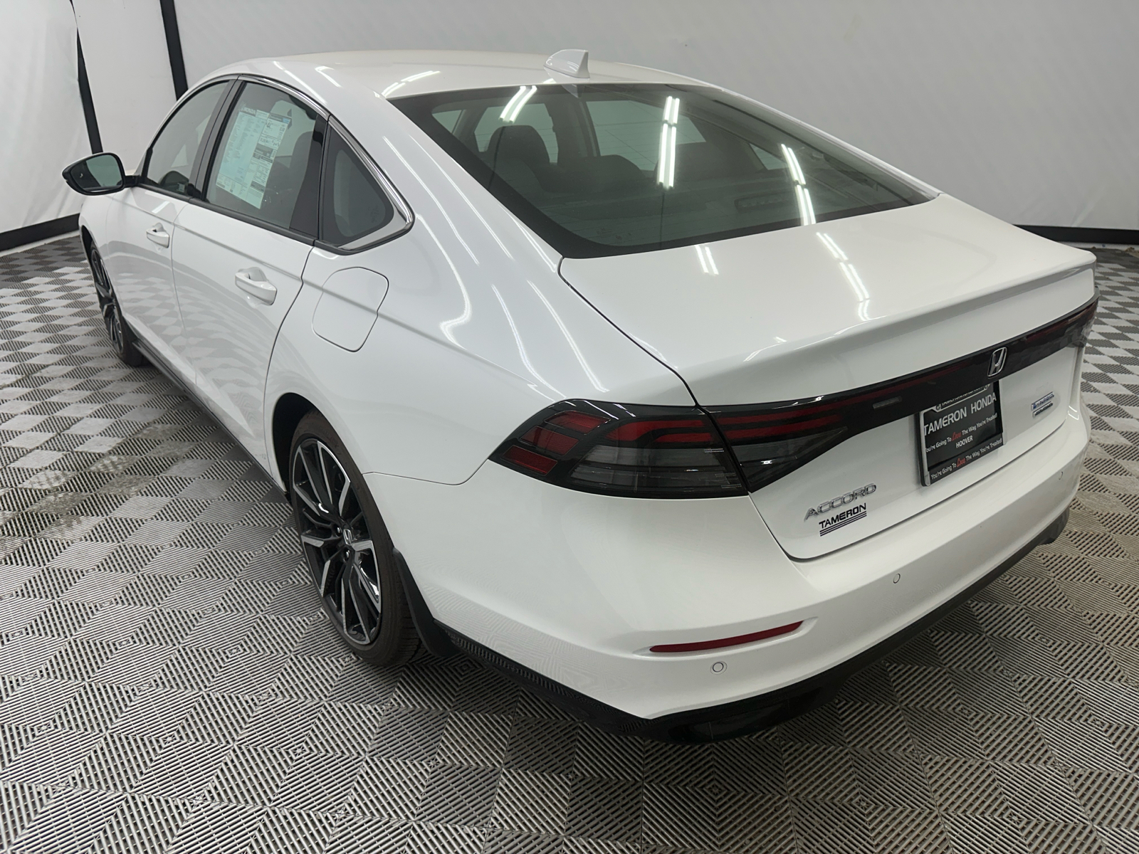 2024 Honda Accord Hybrid Touring 3