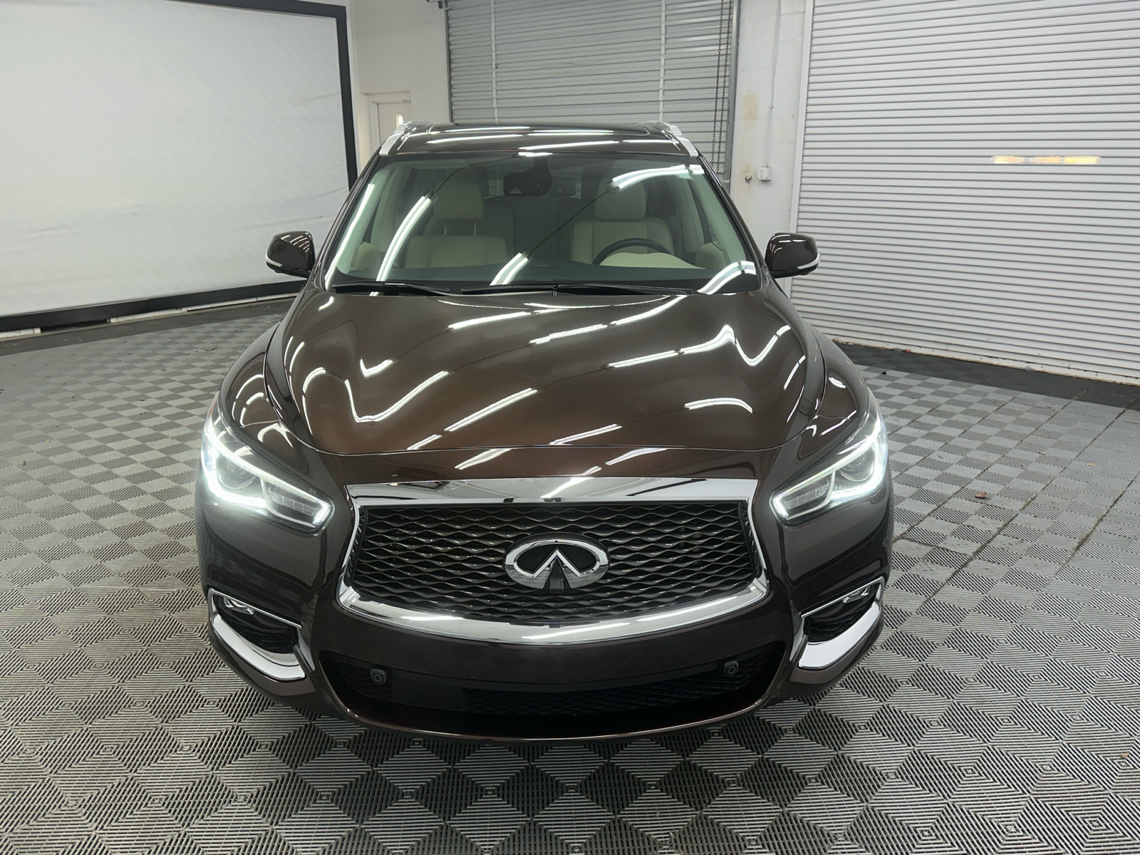 2019 INFINITI QX60 LUXE 8