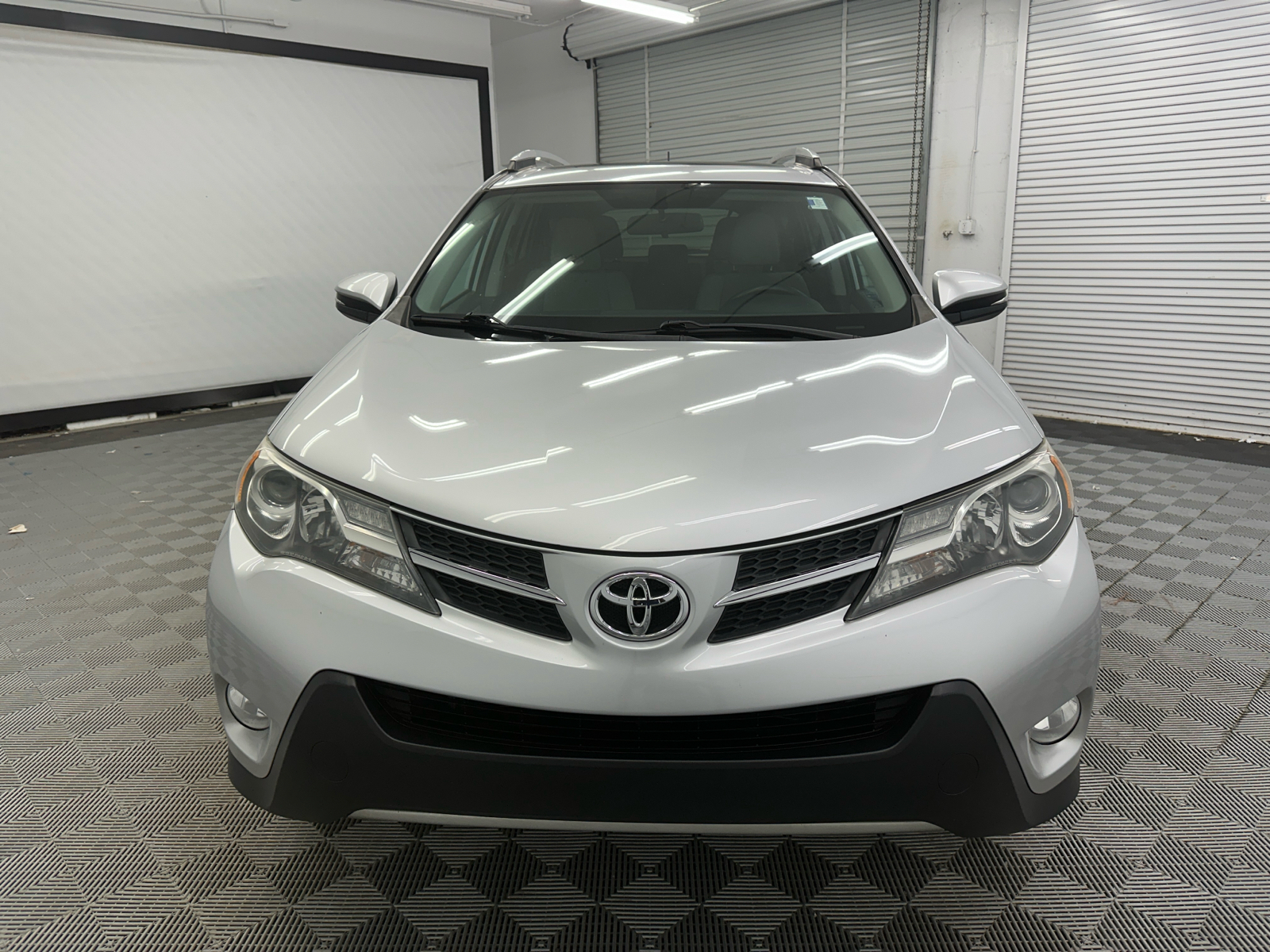2014 Toyota RAV4 XLE 8