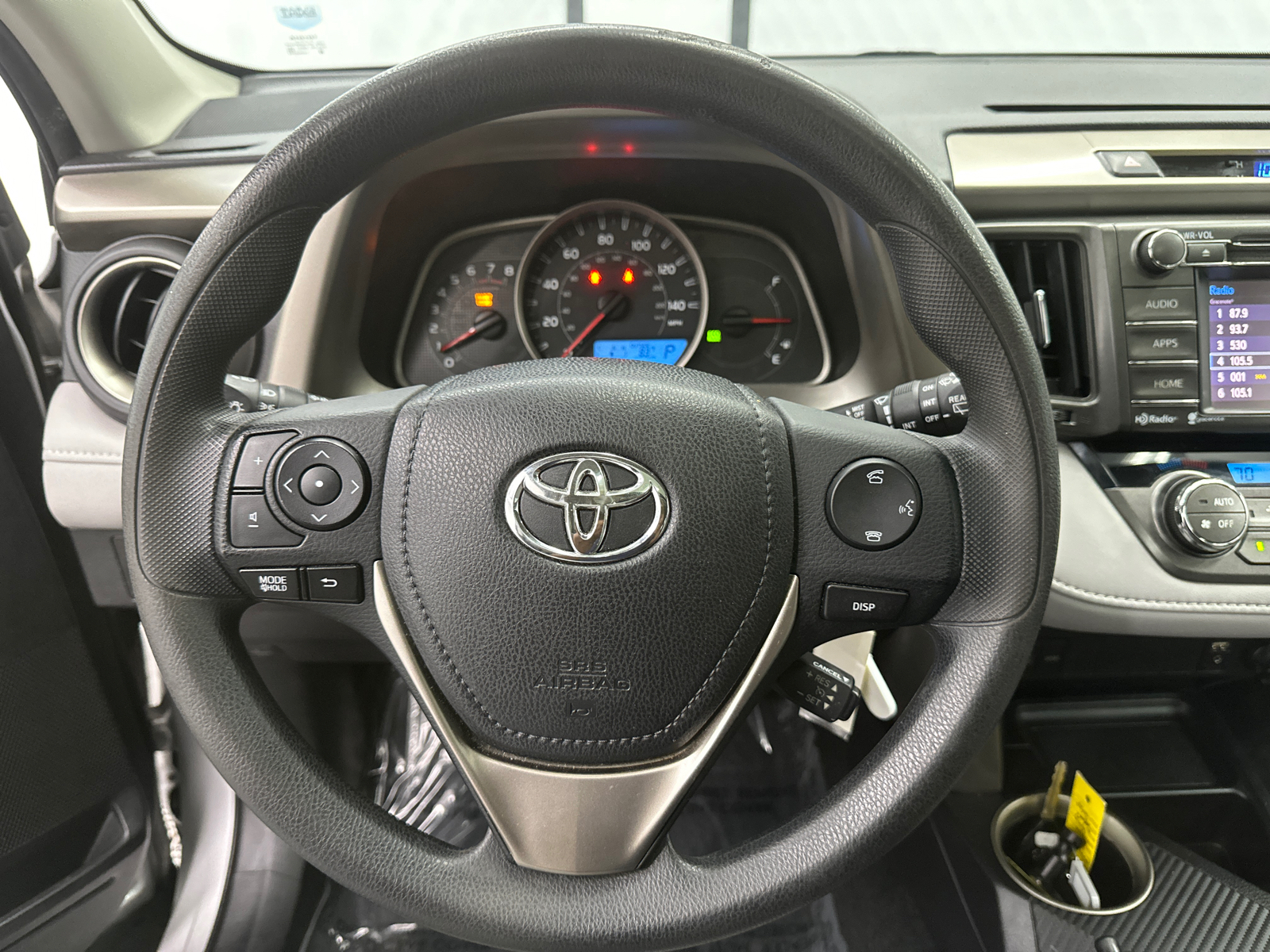 2014 Toyota RAV4 XLE 25