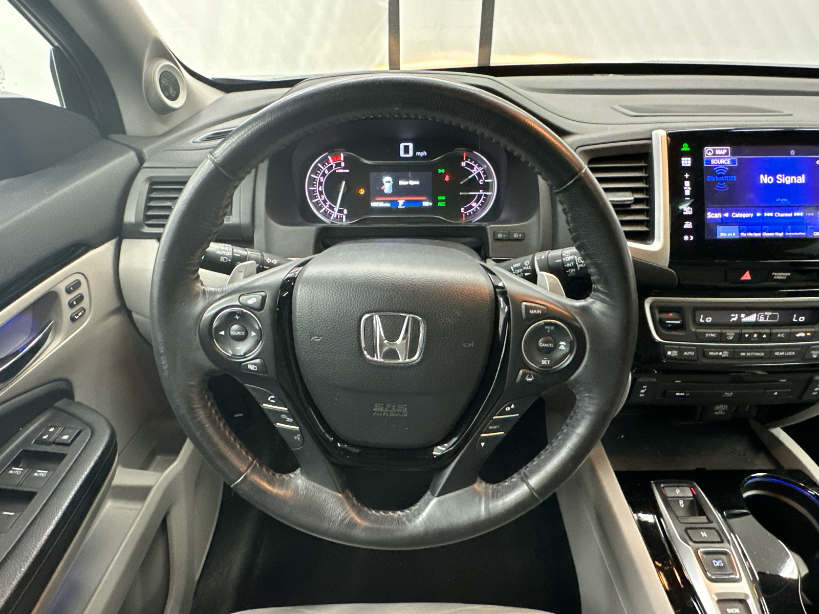 2016 Honda Pilot Touring 31