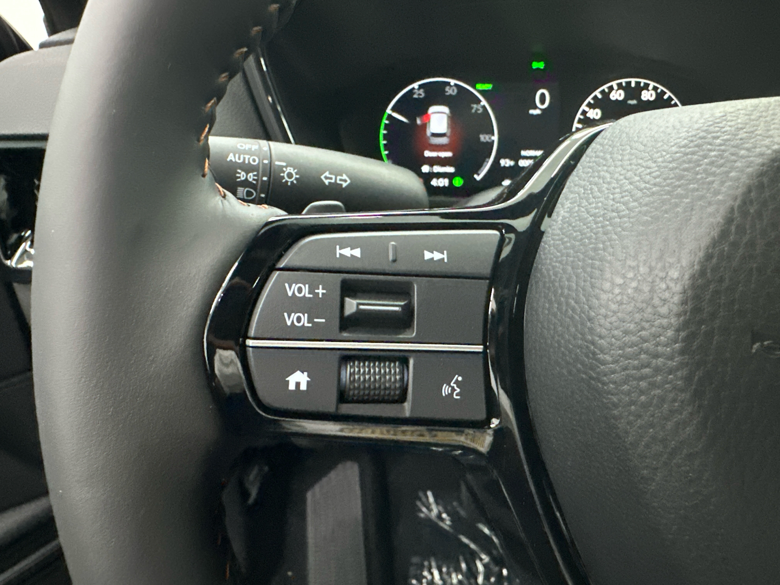 2025 Honda CR-V Hybrid Sport Touring 30