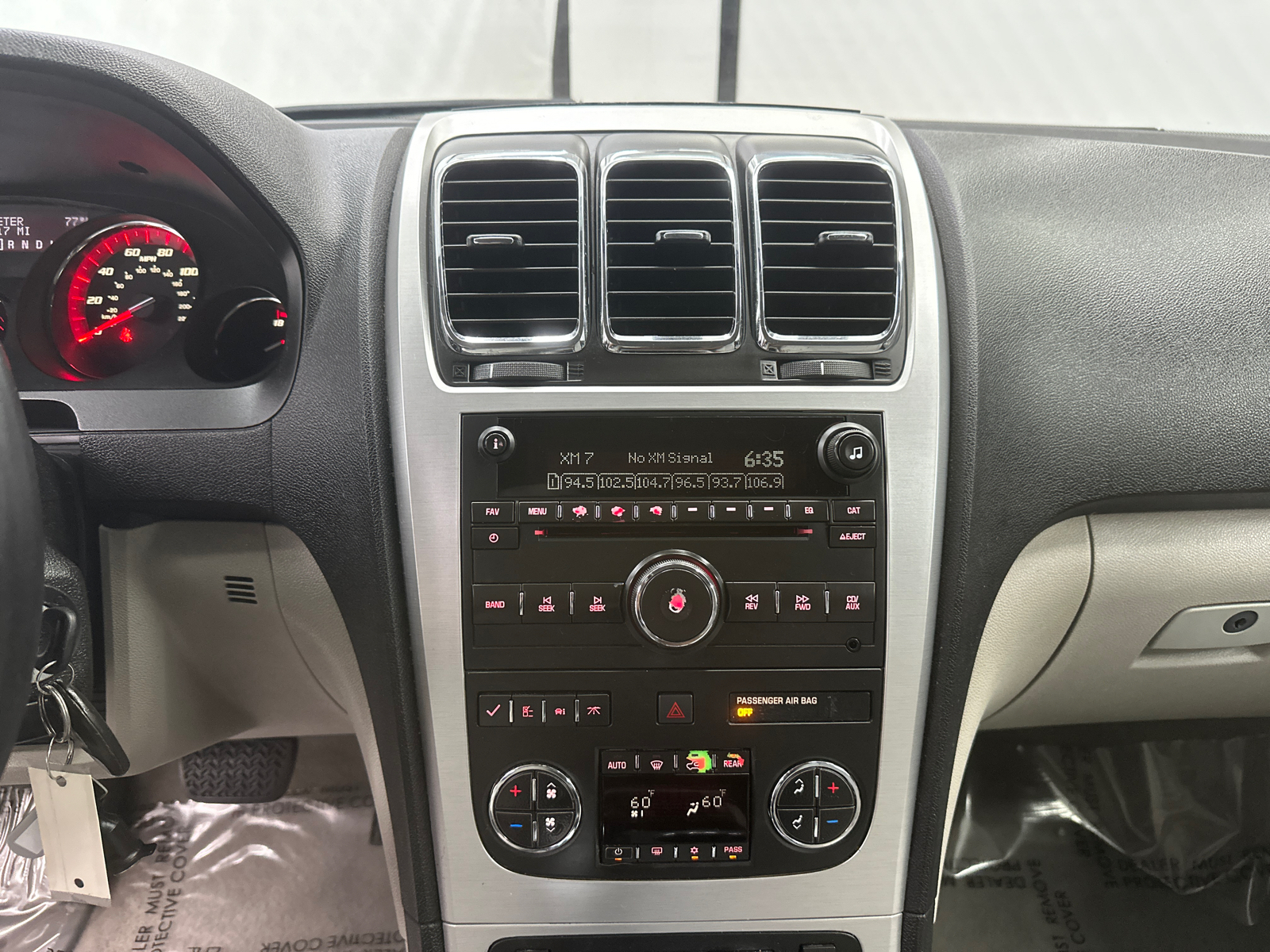 2011 GMC Acadia SLT-1 33