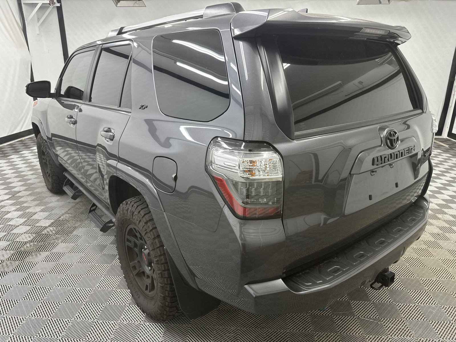 2023 Toyota 4Runner SR5 Premium 3