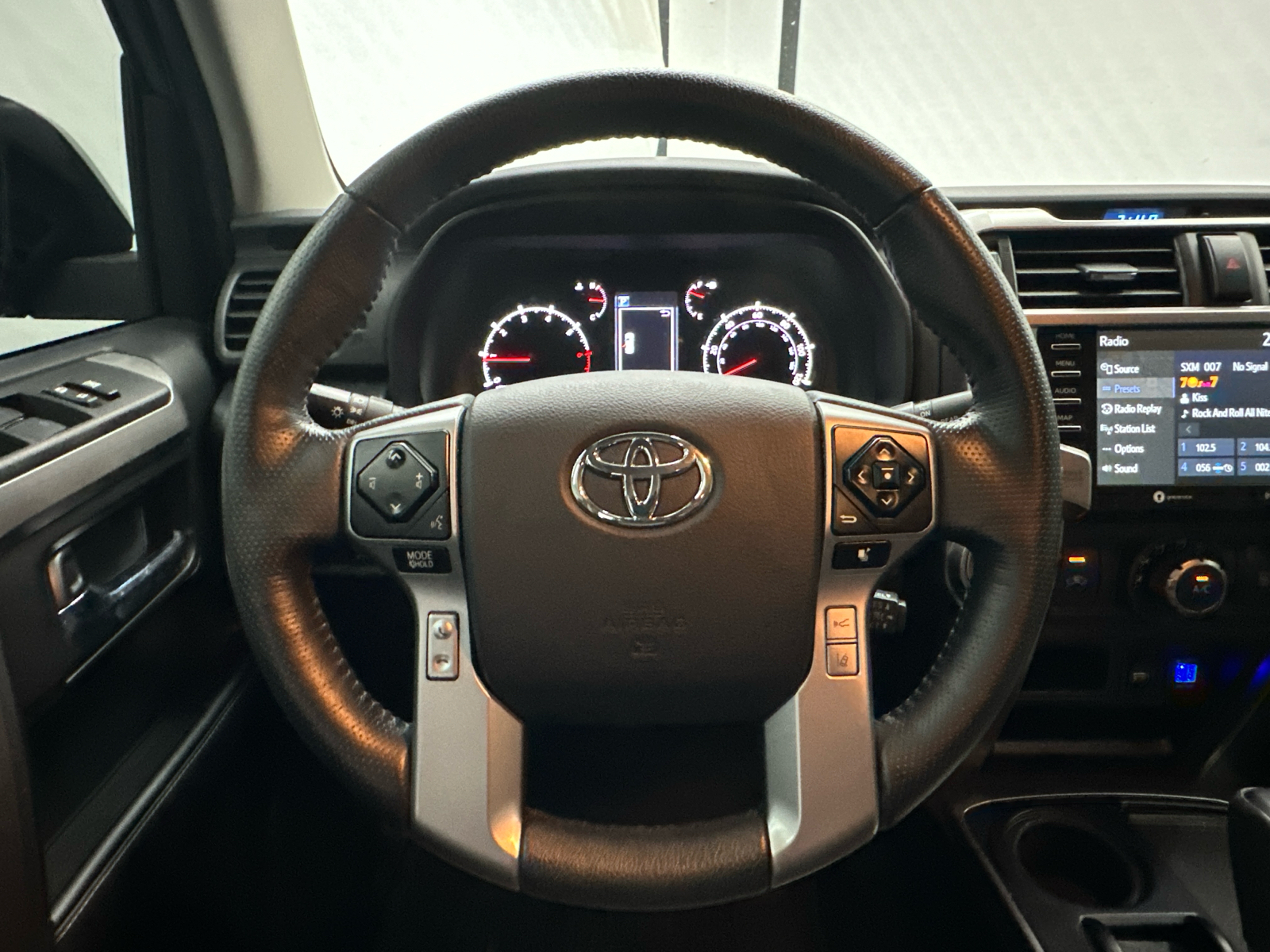 2023 Toyota 4Runner SR5 Premium 26