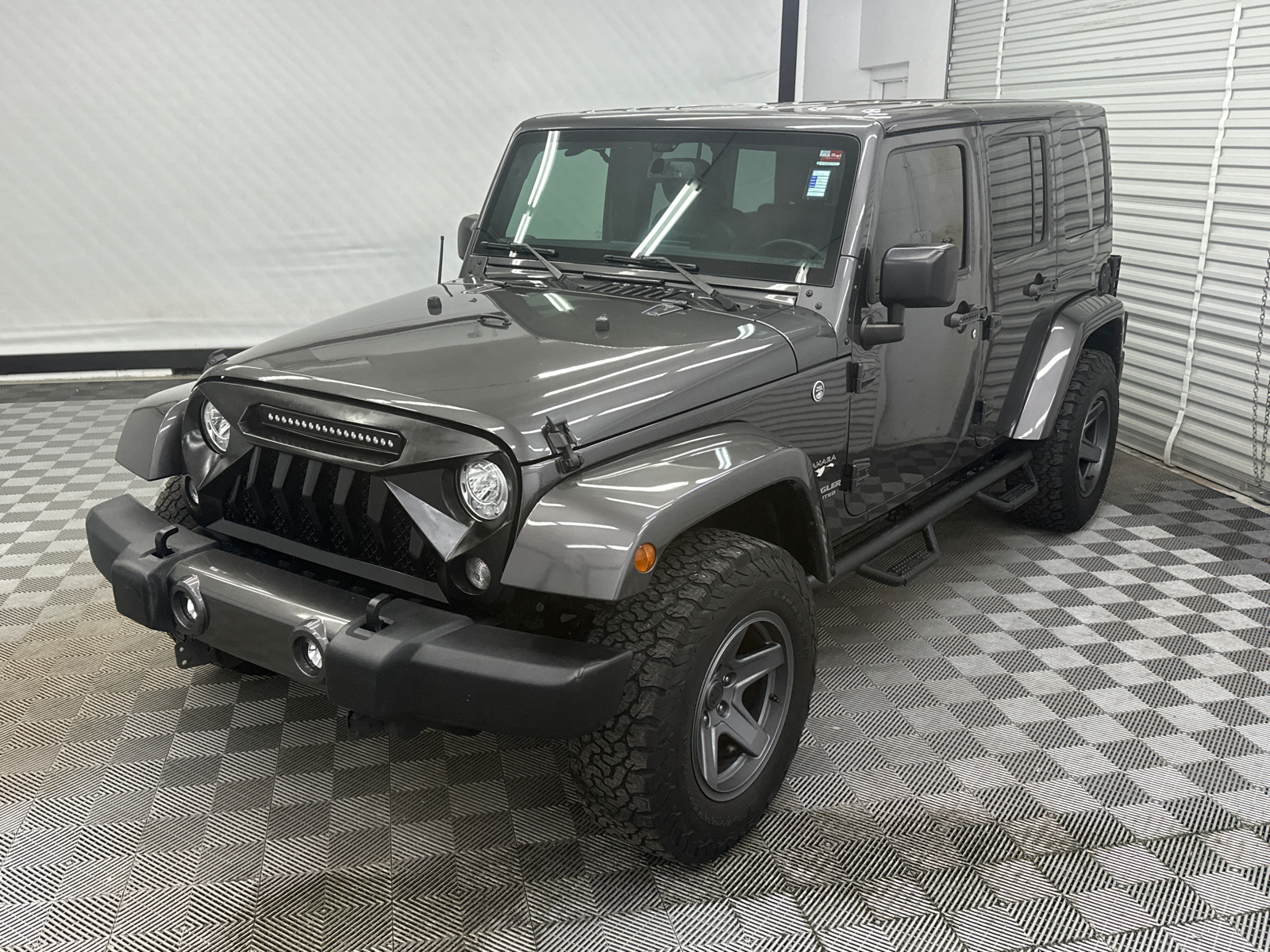 2017 Jeep Wrangler Unlimited Sahara 1