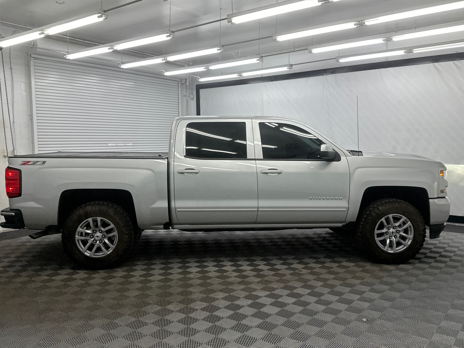 2016 Chevrolet Silverado 1500 LT 6