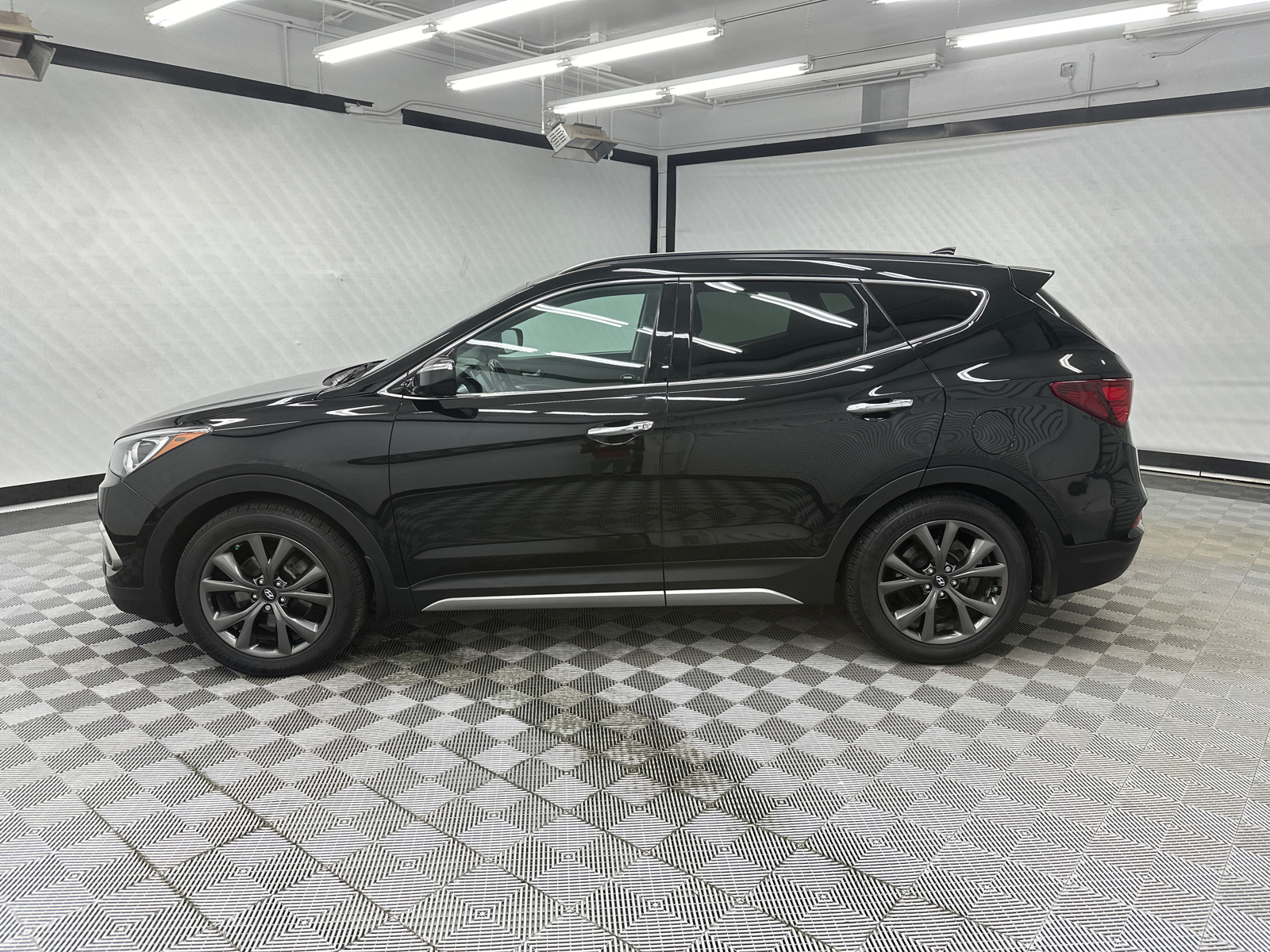 2017 Hyundai Santa Fe Sport 2.0L Turbo Ultimate 2