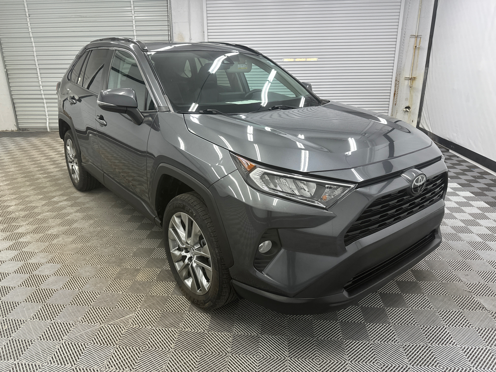 2019 Toyota RAV4 XLE Premium 7