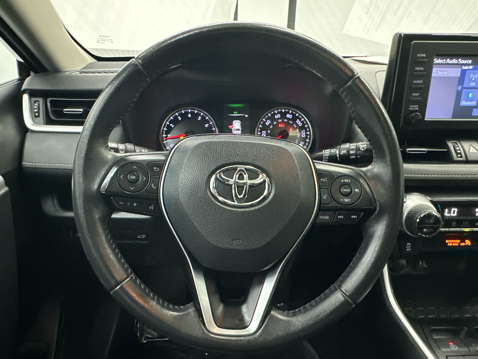 2019 Toyota RAV4 XLE Premium 26