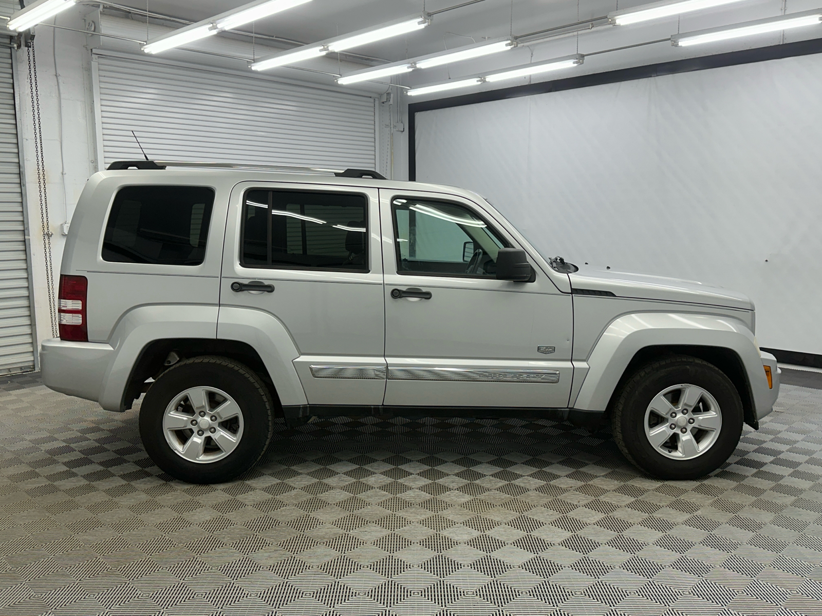 2011 Jeep Liberty Sport 6