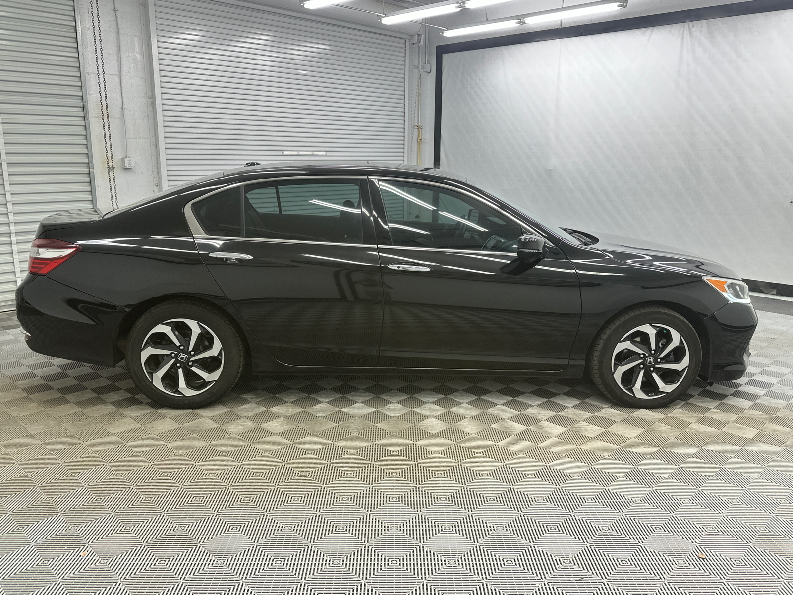 2017 Honda Accord EX-L 6