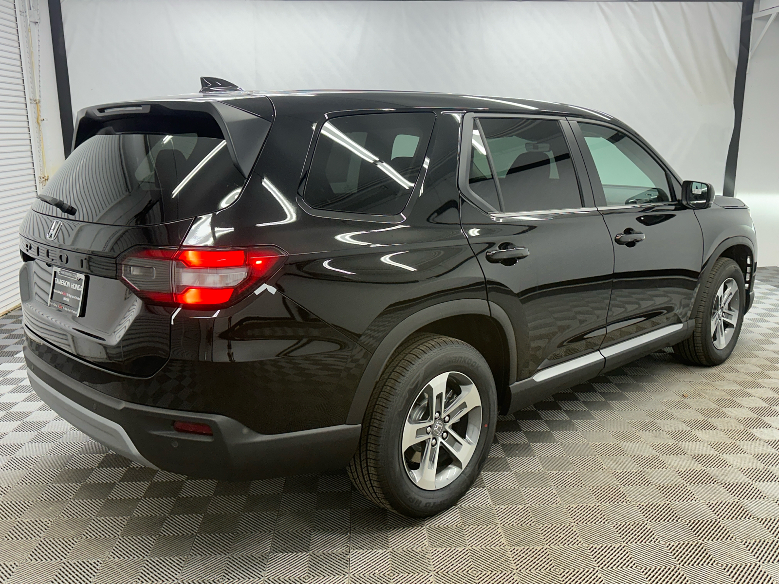 2025 Honda Pilot EX-L 5