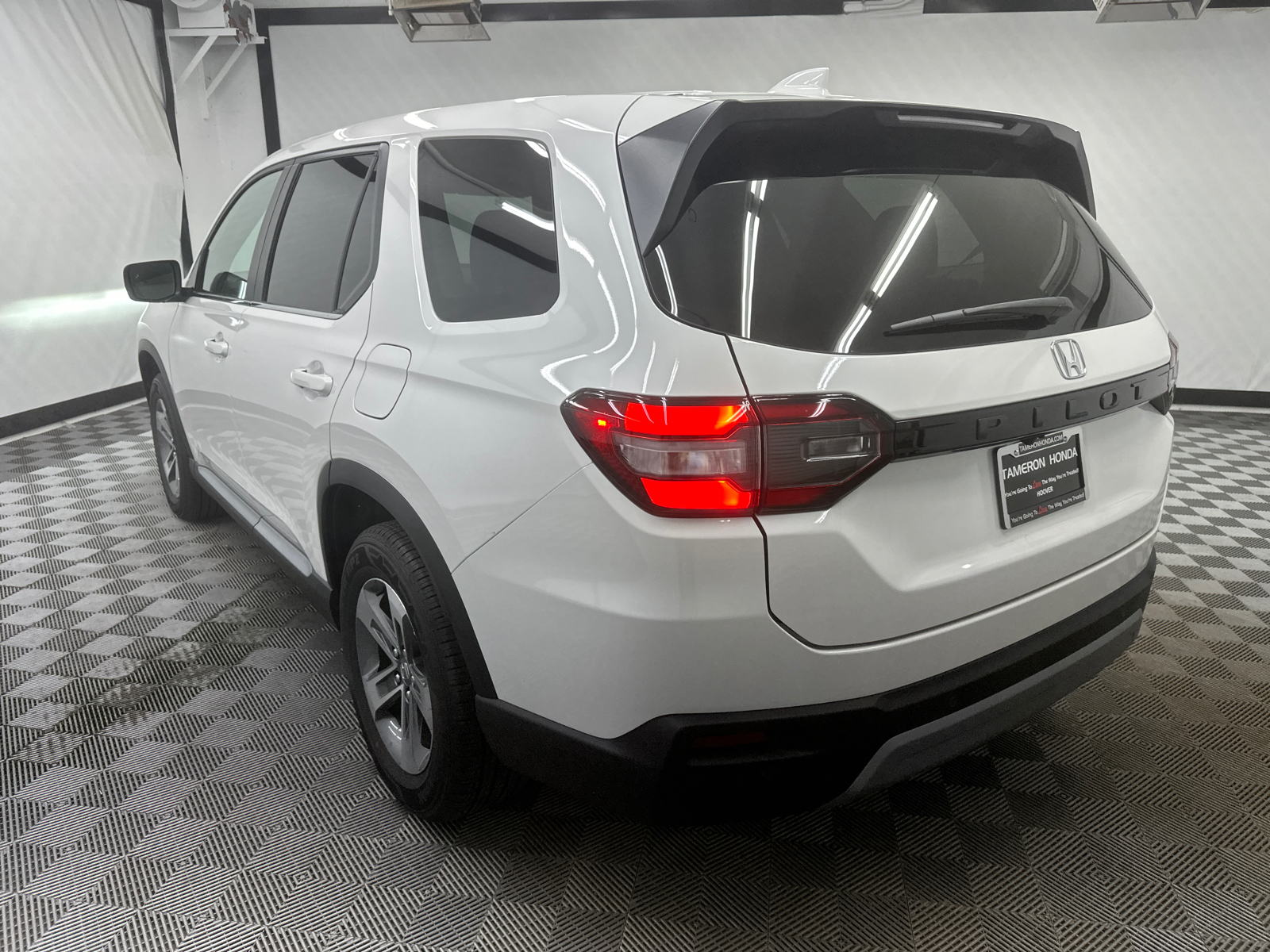 2025 Honda Pilot EX-L 3