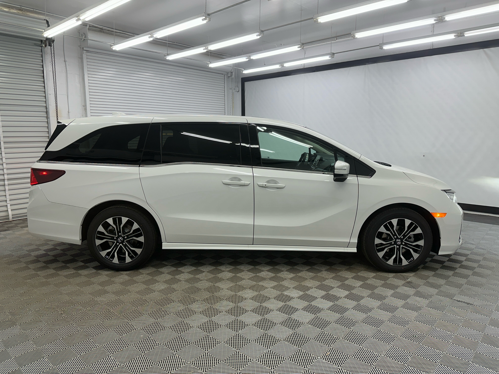 2025 Honda Odyssey Elite 6