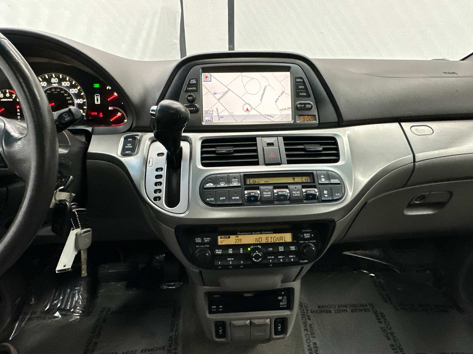 2010 Honda Odyssey Touring 33