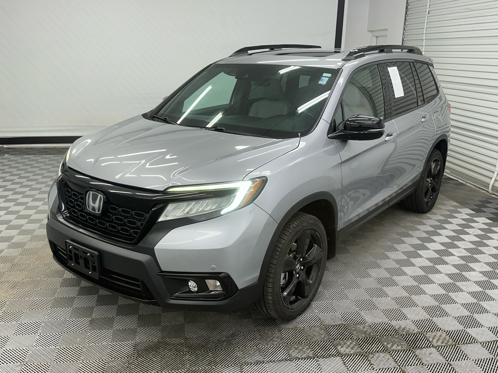 2019 Honda Passport Elite 1