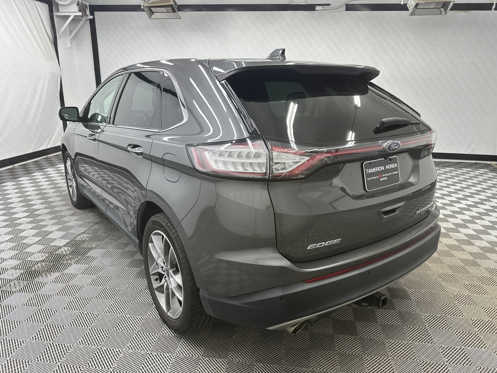 2016 Ford Edge Titanium 3