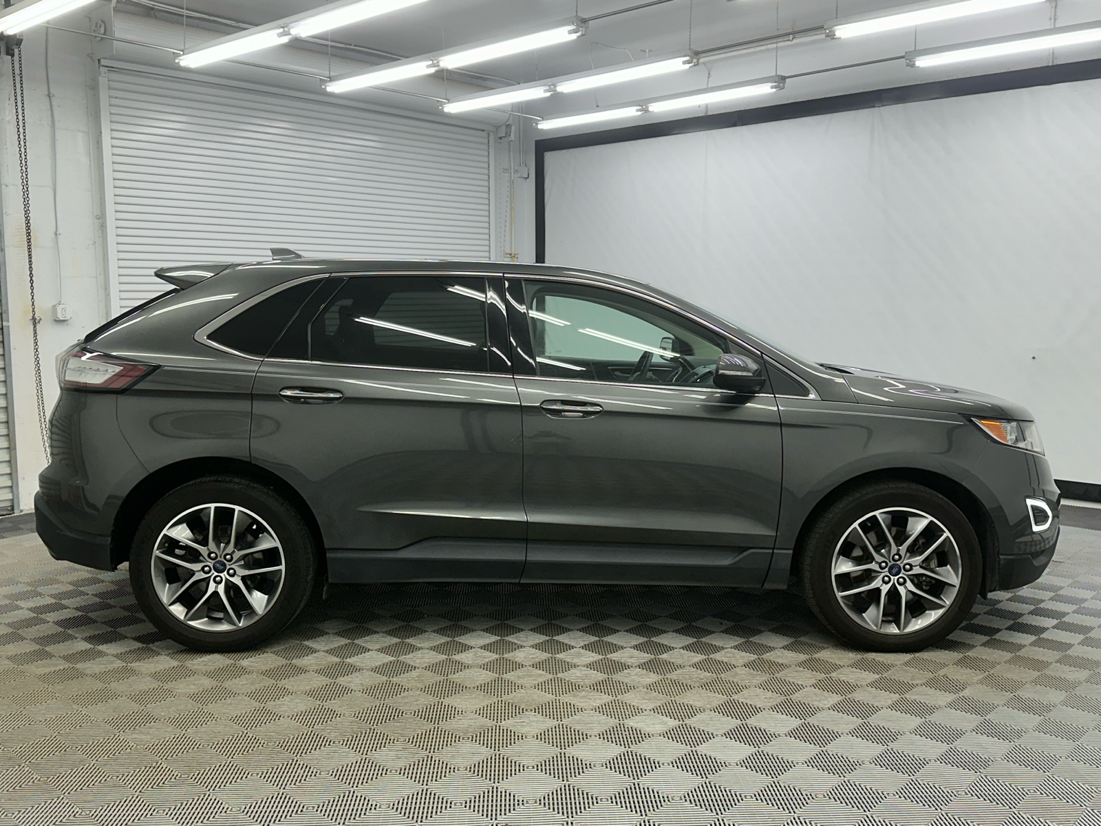 2016 Ford Edge Titanium 6