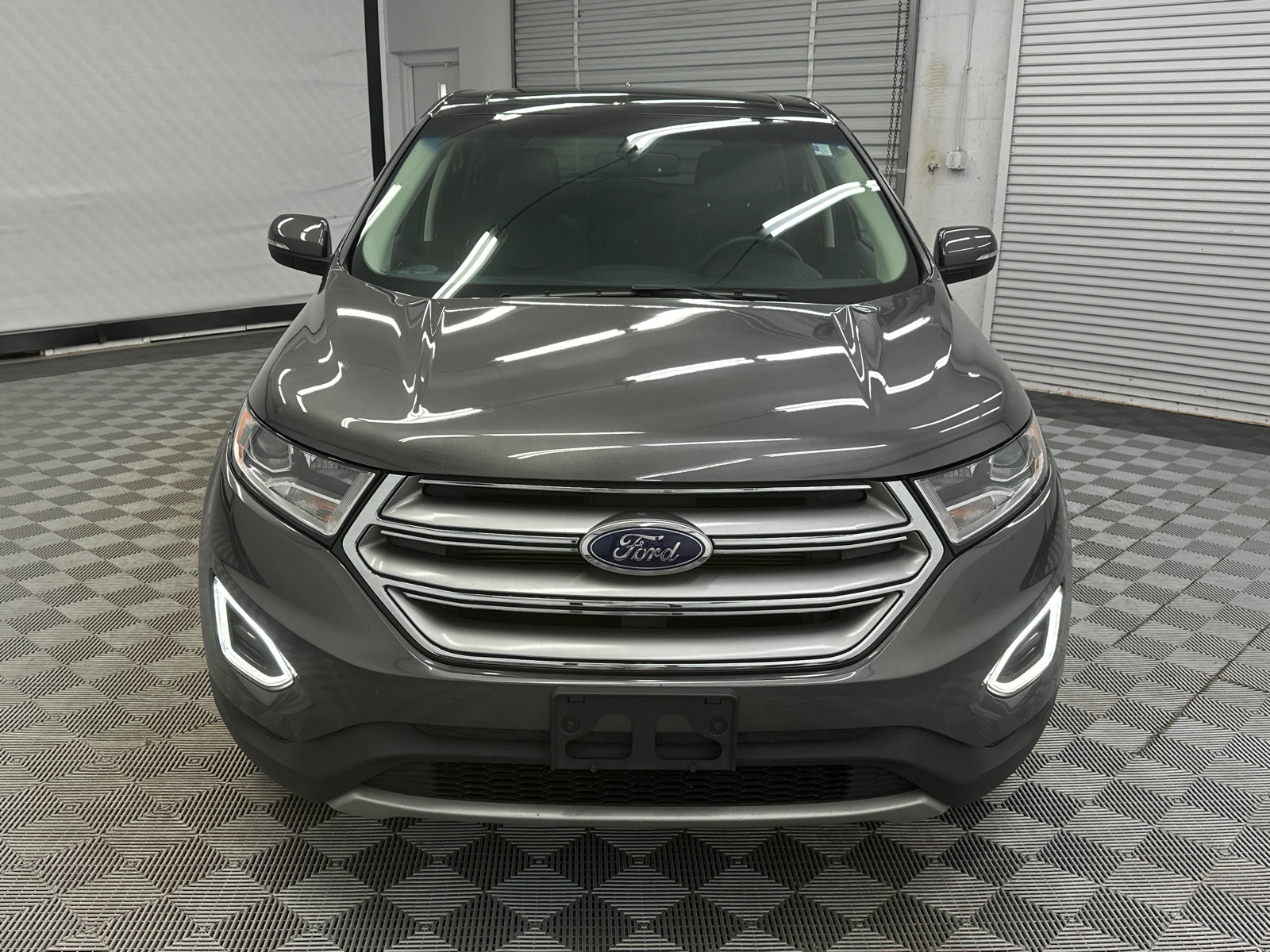 2016 Ford Edge Titanium 8