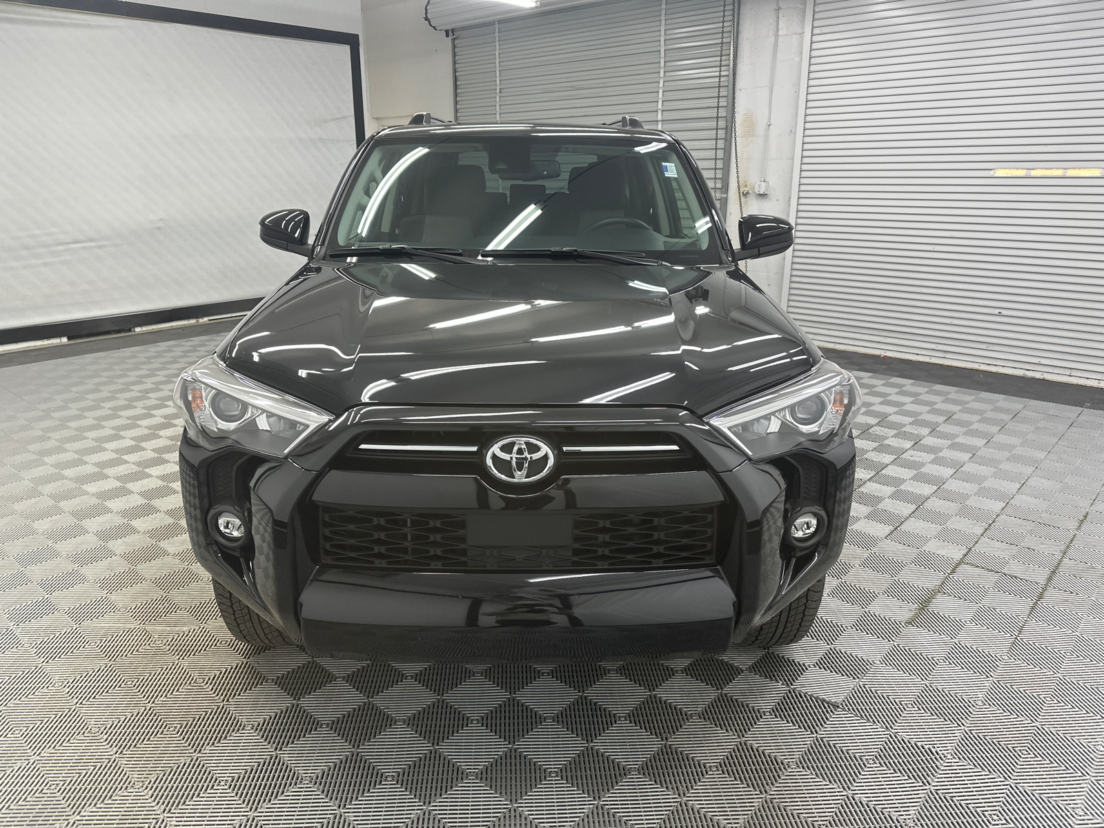 2023 Toyota 4Runner SR5 8