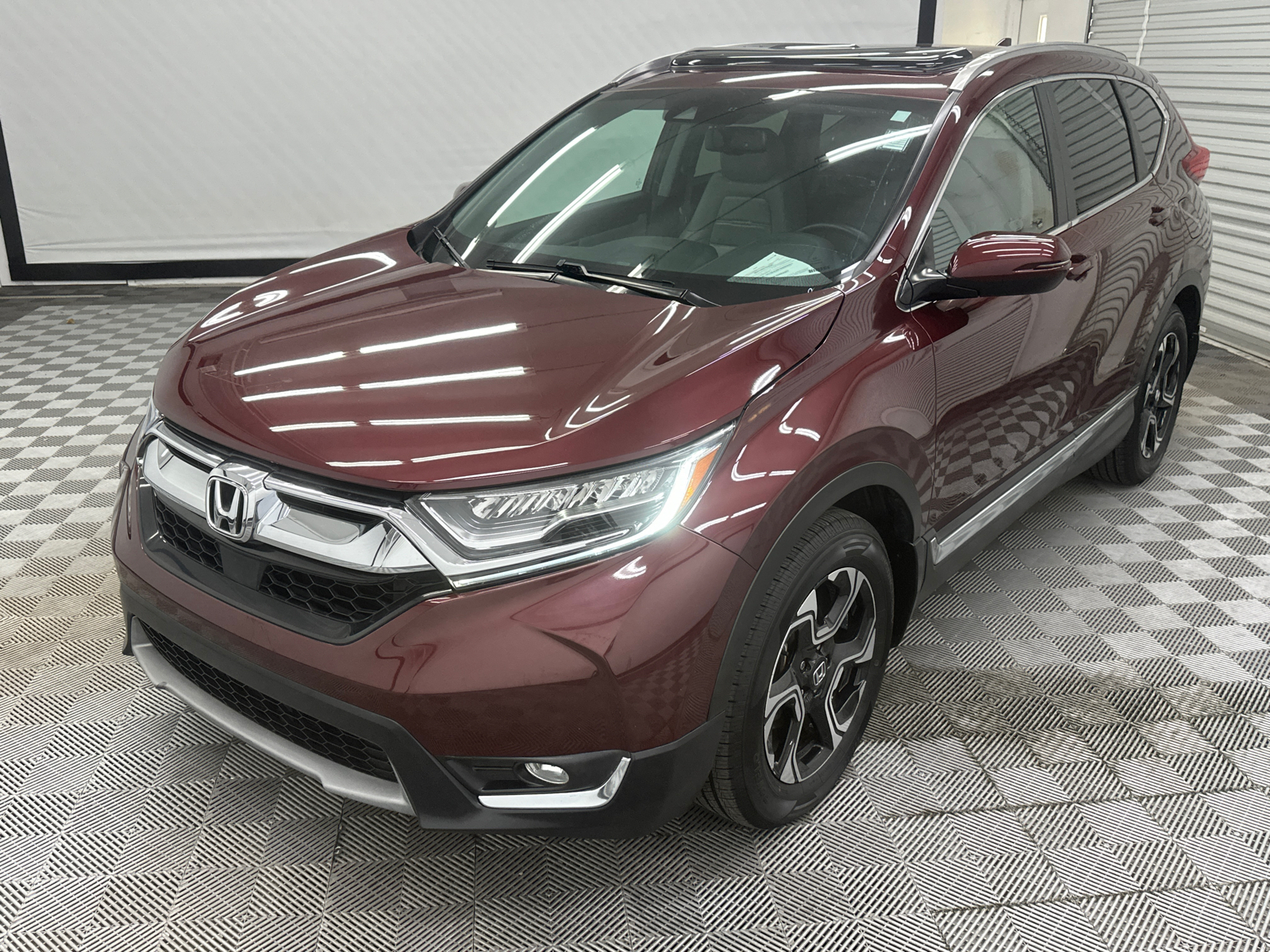 2017 Honda CR-V Touring 1