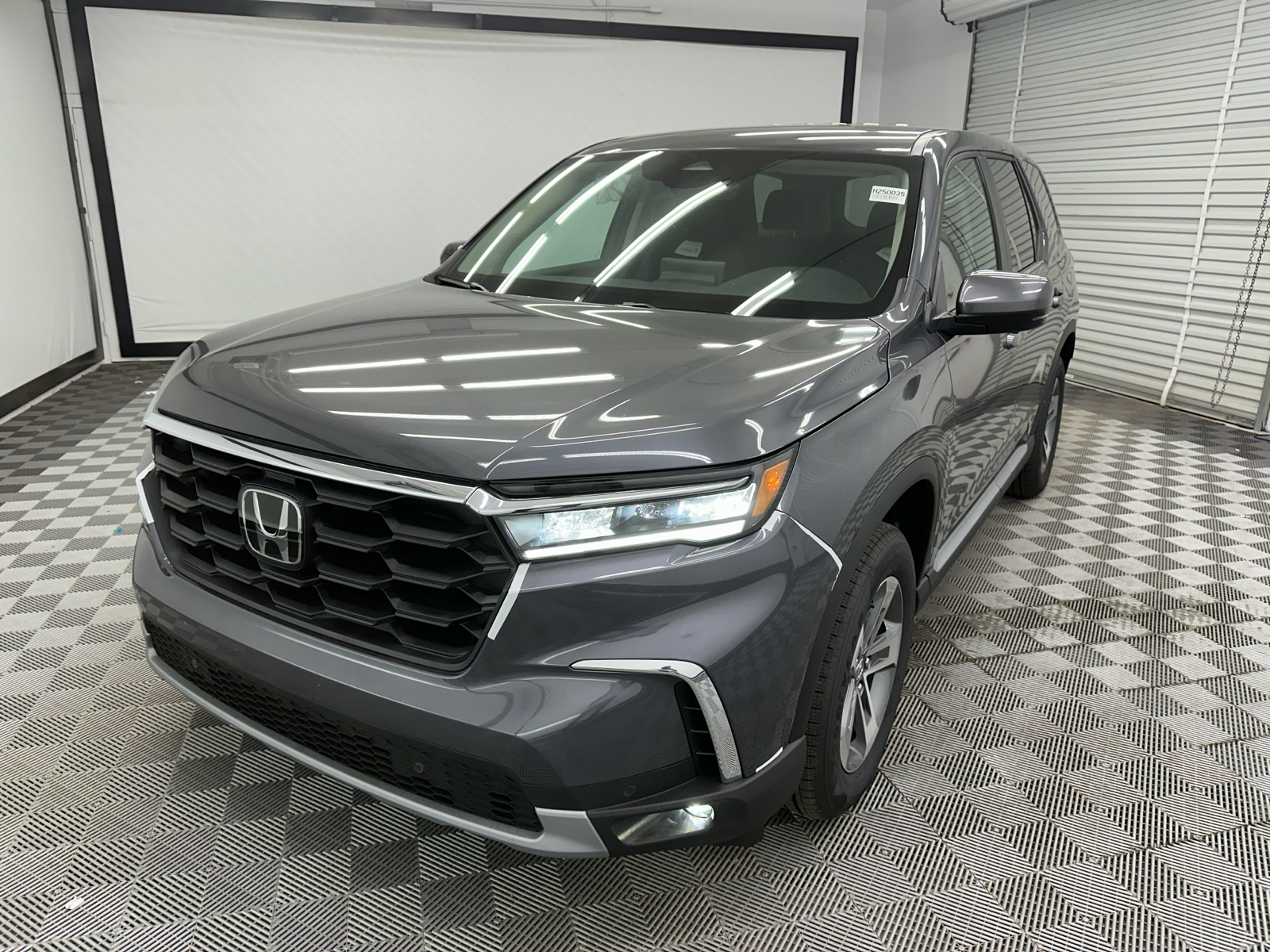 2025 Honda Pilot EX-L 1