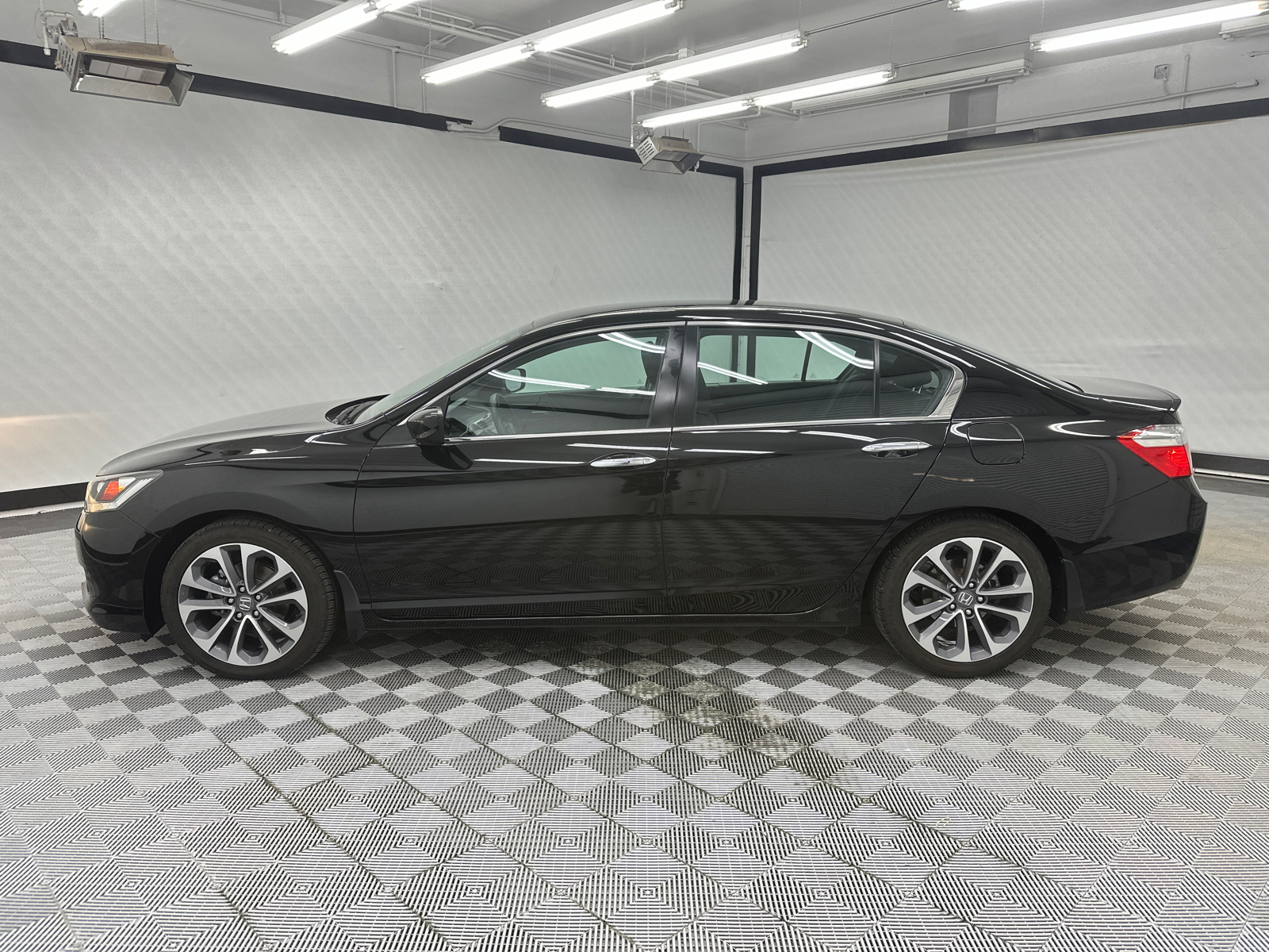 2015 Honda Accord Sport 2